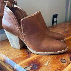 Jeffery Campbell Rosalee tan leather boots 3 inch heel.